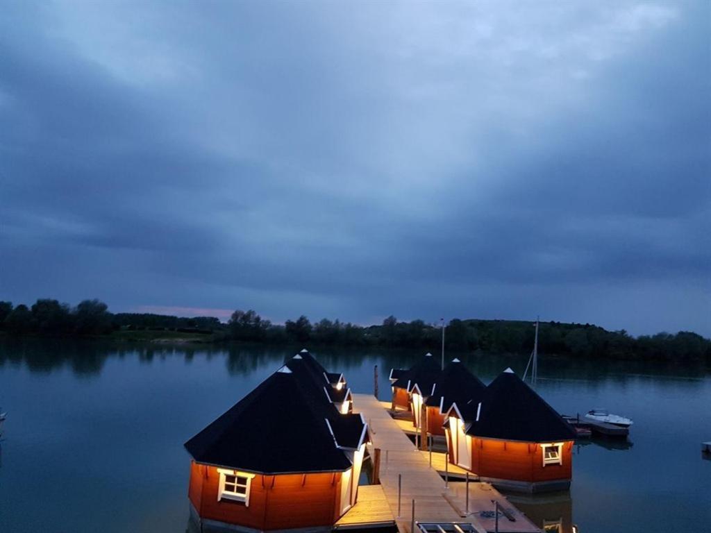 Maritime Freizeit Camp "Mfc" Erfurter Seen Kültér fotó